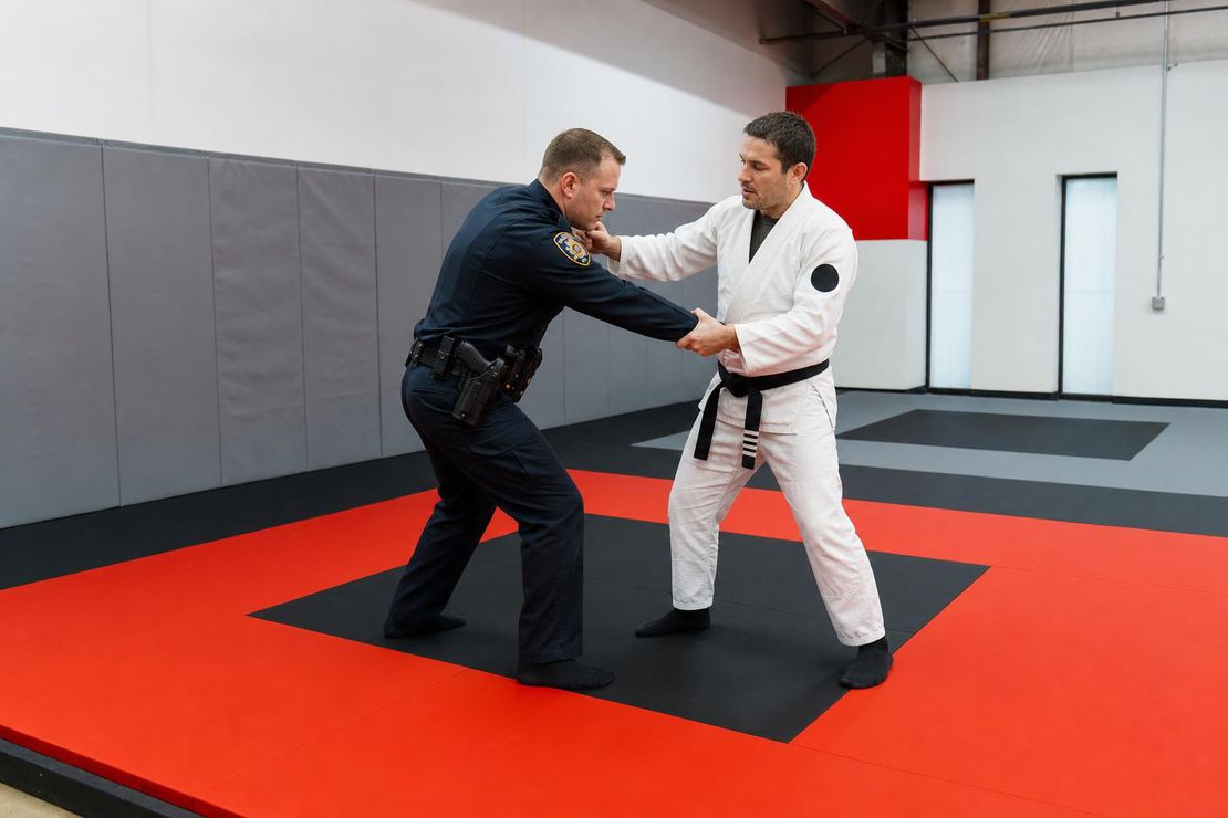 What Happened When Police Departments Started Training Jiu-Jitsu