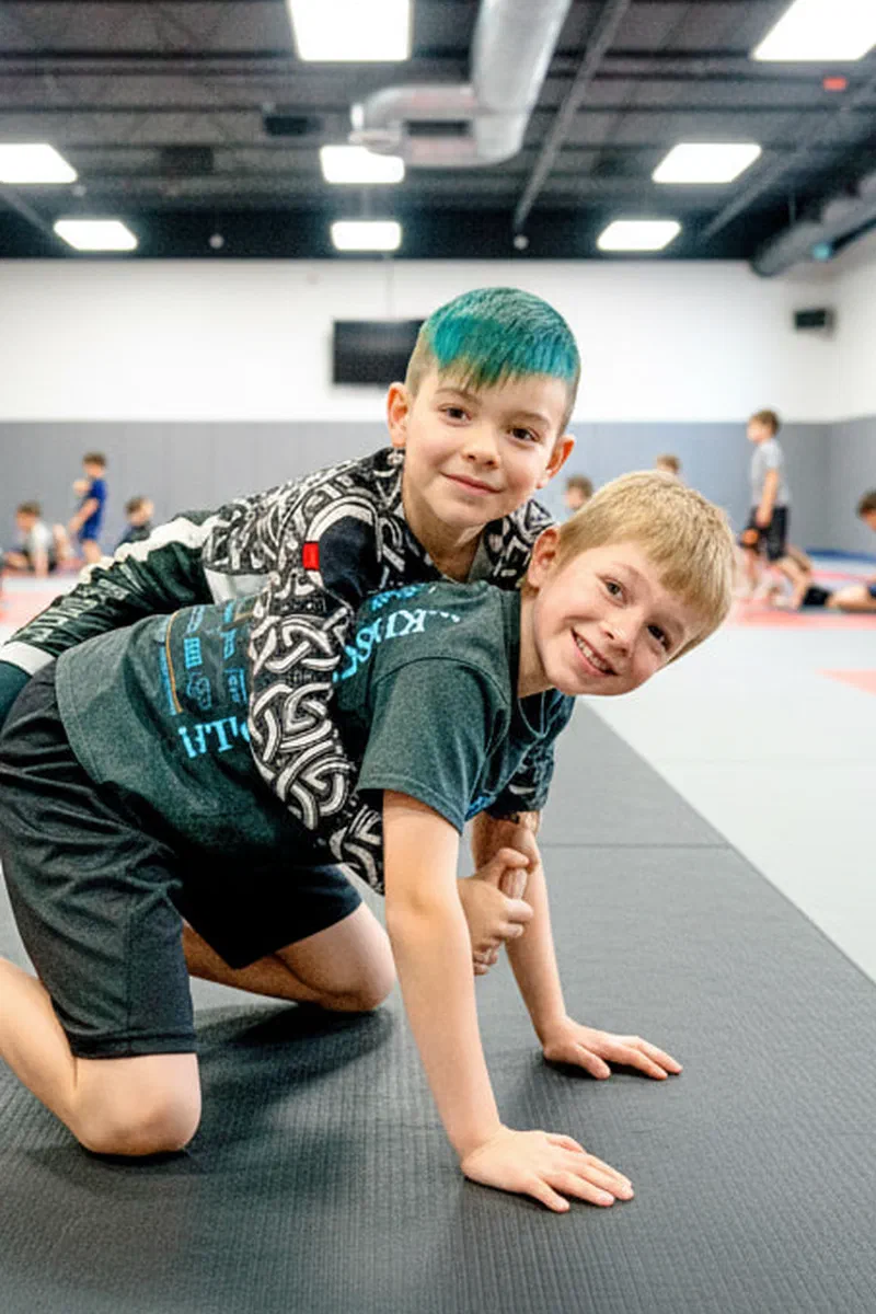 Kids wrestling no gi, referee position