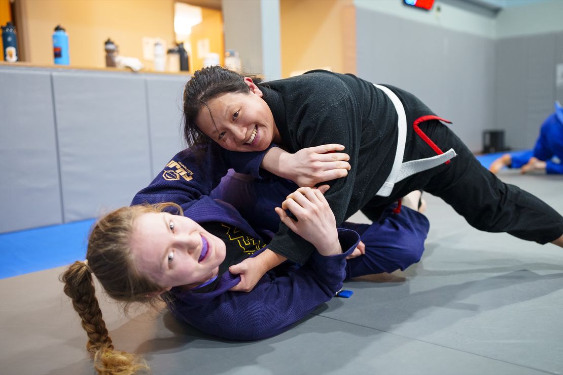 Women Rolling Half Guard